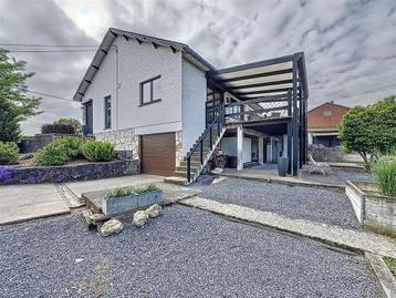 Maison à vendre à Solre-Sur-Sambre, 3 chambres beschikbaar voor biedingen