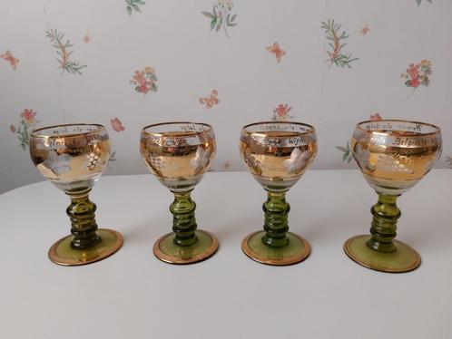 4 Wijnglazen ISCA - Eerste belgische wijncoöperatieve, Collections, Verres & Petits Verres, Comme neuf, Autres types, Enlèvement ou Envoi