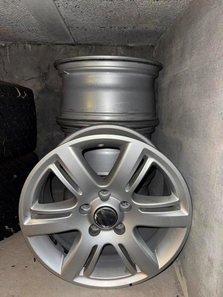 Originele alu velgen VW Amarok, Auto-onderdelen, Banden en Velgen, Velg(en), All Season, 17 inch, 245 mm, Terreinwagen, Gebruikt