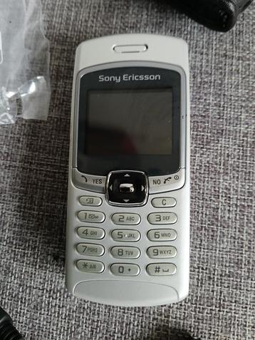 Sony Ericson T230 vintage mobiele telefoon