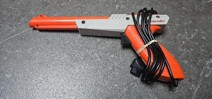 Nintendo Zapper, Games en Spelcomputers, Games | Nintendo NES, Gebruikt, Ophalen of Verzenden