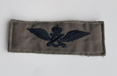 Ailes noires brodées 10 cm x 3,5 cm pilote aviation belge, Verzamelen, Luchtvaart en Vliegtuigspotten, Nieuw, Patch, Badge of Embleem