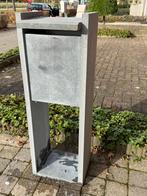 Brievenbus, Tuin en Terras, Ophalen, Zo goed als nieuw, Hardsteen, Staande brievenbus