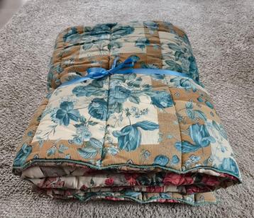 Vintage Omkeerbaar Gequilt Dekbed 80s beschikbaar voor biedingen