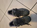 Stevige wandelschoen, Sport en Fitness, Bergsport en Wandelen, Ophalen, Zo goed als nieuw