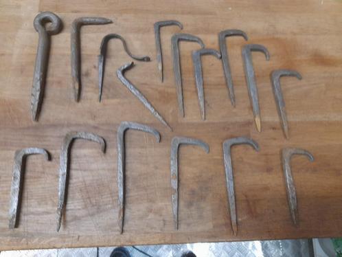 oude smeedijzeren haken in een set of afzonderlijk, Antiek en Kunst, Curiosa en Brocante, Verzenden