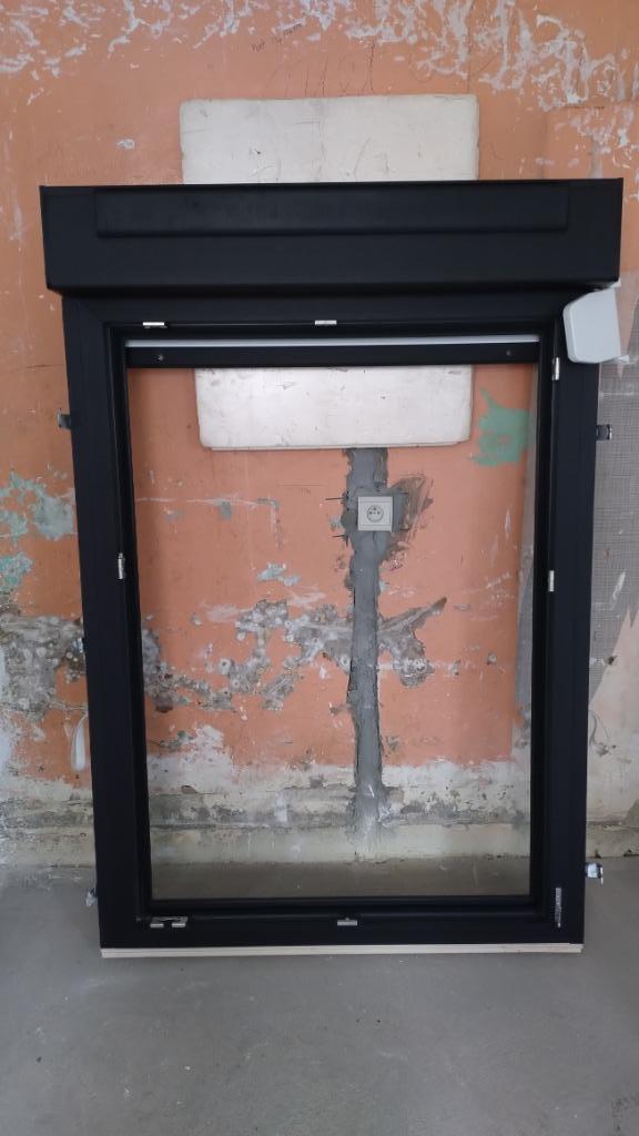 Schuco draaikip raam met dagmaten 980mm x 1356mm (PVC), Doe-het-zelf en Bouw, Glas en Ramen, Zo goed als nieuw, Gevelraam of Ruit