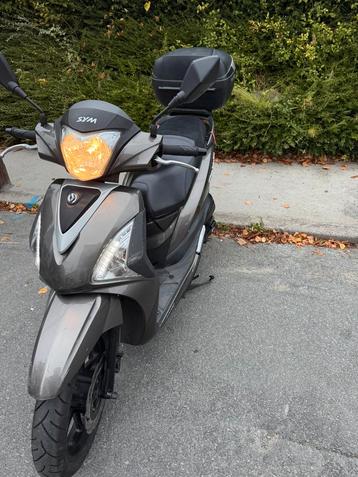 SYM SYMPHONY 125CC ALS NIEUW KLAAR OM TE RIJDEN 1250€! beschikbaar voor biedingen