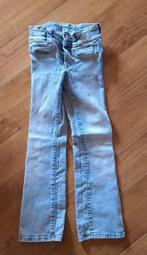 H&M lichte bootleg jeans 134, Broek, Meisje, Ophalen of Verzenden, Zo goed als nieuw
