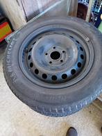 4 stalen velgen met gebruikte winterbanden Renault Kangoo, Gebruikt, 15 inch, Velg(en), Personenwagen