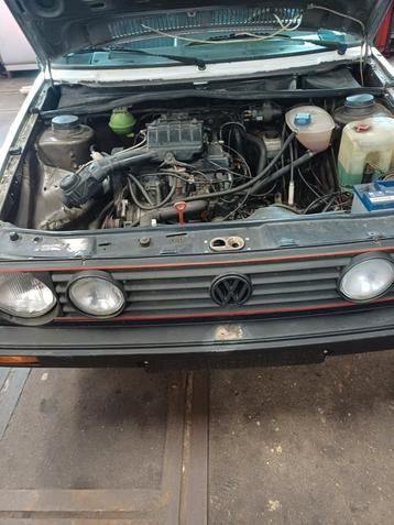 Vends pour pièces pas de papiers vw golf2 1990 moteur 1.6cc, Boîte manuelle, Bleu, 5 places, 4 cylindres