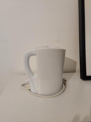 Kleine Elektrische Waterkoker  beschikbaar voor biedingen