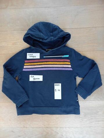 Stoere donkerblauwe hoodie Someone 9 J - maat 134, Kinderen en Baby's, Kinderkleding | Maat 134, Gebruikt, Meisje, Trui of Vest