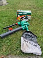 Bladblazer en zuiger Black&Decker, Tuin en Terras, Ophalen, Handgedragen, Zo goed als nieuw, Met neuswiel