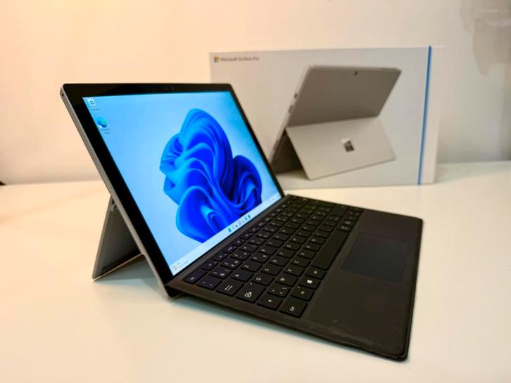 Microsoft Surface Pro 4 - Intel Core i5, Computers en Software, Windows Tablets, Zo goed als nieuw, Wi-Fi, 12 inch, 256 GB, Ophalen of Verzenden