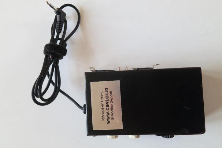 IM2 - INTERFACE MICRO 2 VOIES XLR CEVL, Muziek en Instrumenten, Overige Muziek en Instrumenten, Gebruikt, Ophalen of Verzenden