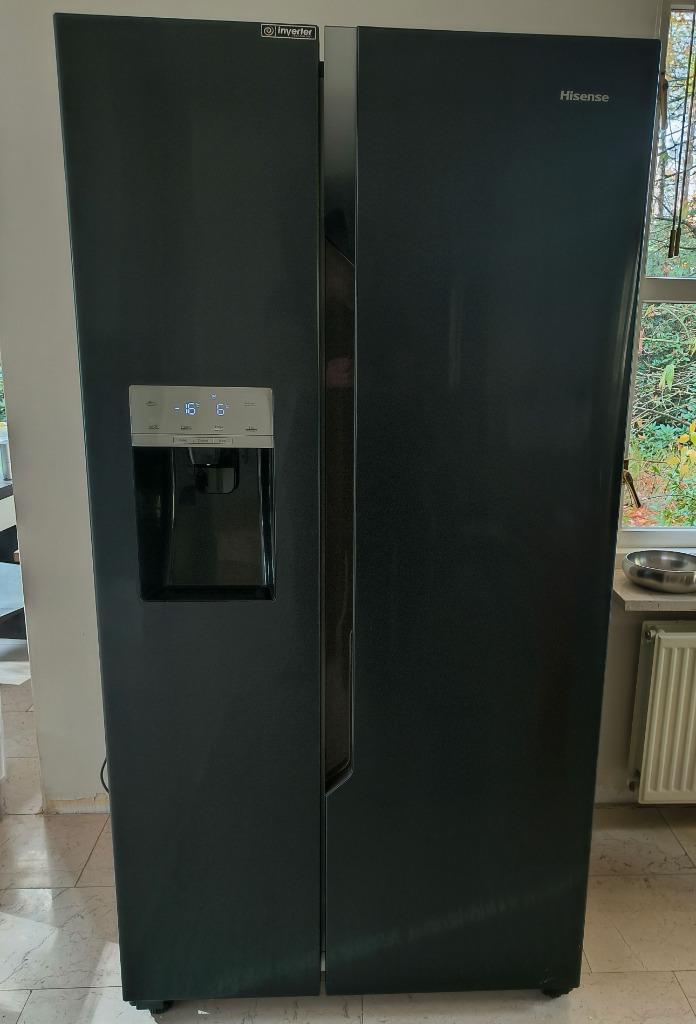 Amerikaanse koelkast Hisense RS694N4TF2 – In goede staat!, Elektronische apparatuur, Koelkasten en IJskasten, Gebruikt, Met vriesvak