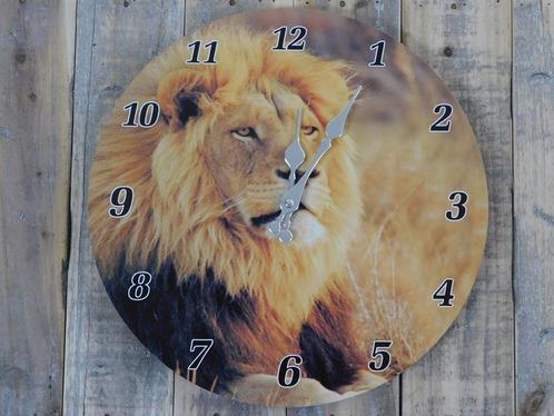 Klok van een leeuw ,wandklok, Maison & Meubles, Accessoires pour la Maison | Horloges, Neuf, Horloge murale, Enlèvement ou Envoi