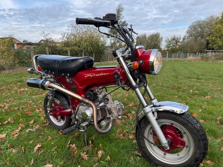 Skyteam  dax 50cc carbu!, Fietsen en Brommers, Brommers | Honda, Zo goed als nieuw, Ophalen of Verzenden