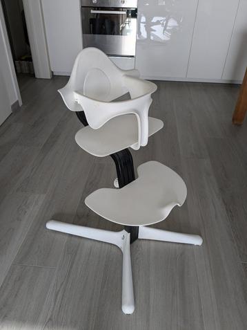 Stokke Nomi kinderstoel met babynestje, Kinderen en Baby's, Kinderstoelen, Ophalen, Gebruikt, Meegroeistoel, Stoelverkleiner