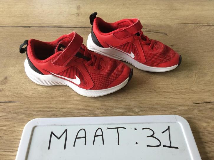 Sportschoen Nike en Adidas, Kinderen en Baby's, Kinderkleding | Schoenen en Sokken, Zo goed als nieuw, Sportschoenen, Jongen of Meisje