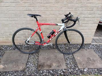 GT ZR2000 racefiets, 28" wiel, - framemaat M (5) beschikbaar voor biedingen