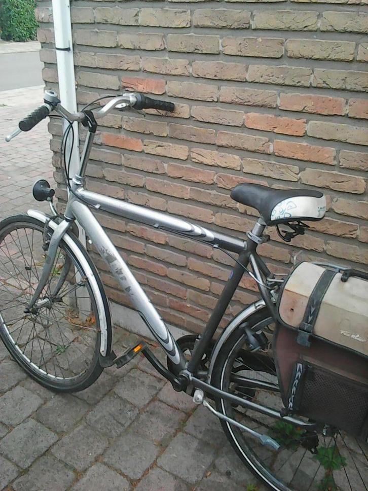 herenfiets 28 inch aluminium, Fietsen en Brommers, Fietsen | Heren | Herenfietsen, Zo goed als nieuw, 53 tot 57 cm, Versnellingen