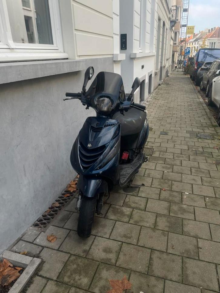 Zip 2takt 70cc b klasse, Fietsen en Brommers, Scooters | Piaggio, Gebruikt, Zip, Klasse B (45 km/u), Ophalen
