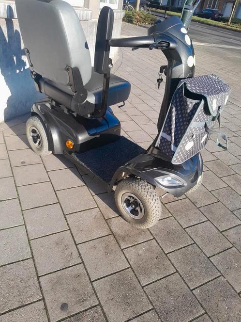 Elektrische rolstoelscootmobiel ST4D LTD NIEUWE scooter, Diversen, Rolstoelen, Zo goed als nieuw, Ophalen of Verzenden