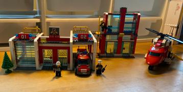 Lego City Brandweer set 7206 + 7208 incl boekjes
