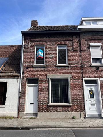 Huis te koop in Izegem, 4 slpks, 145 m², 296 kWh/m²/jaar, Vrijstaande woning, 4 kamers