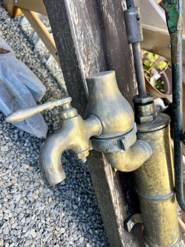 Magnifique ancienne pompe à eau en laiton, Jardin & Terrasse, Pompes à eau, Utilisé, Manuelle, Autres types, Enlèvement