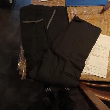 Pantalon de travail neuf  beschikbaar voor biedingen