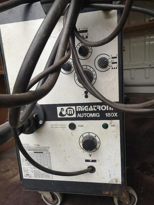 HALFAUTOMAAT 180 Amp spotlas /pulseren lassen, Doe-het-zelf en Bouw, Gereedschap | Lasapparaten, Gebruikt, CO2, 150 tot 250 ampère