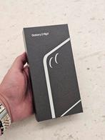 SAMSUNG GALAXY Z FLIP7 5G 256GB JETBLACK NEW, Ophalen, Zo goed als nieuw