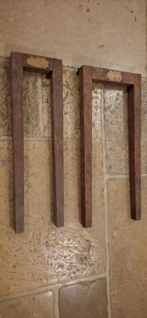 quatre pieds de table anciens en chêne ancien, 70,5 cm, Maison & Meubles, Pièces pour table, Utilisé, Pied de table, 50 à 100 cm