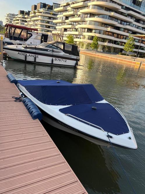 Four Winns Freedom Bowrider 170, Watersport en Boten, Motorboten en Motorjachten, Zo goed als nieuw, Polyester, Tot 6 meter, Benzine
