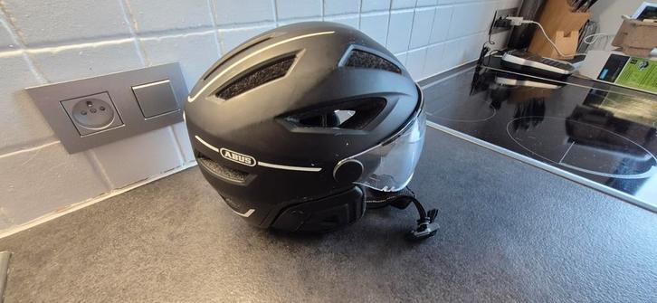 Fietshelm speed pedelec Abus, Fietsen en Brommers, Fietsaccessoires | Fietshelmen, Zo goed als nieuw, Ophalen of Verzenden