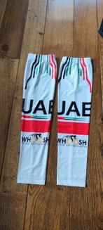 Lichte mouwen van Team UAE (Pogacar,...). Gloednieuw. Verpak, Fietsen en Brommers, Fietsaccessoires | Fietskleding, Ophalen of Verzenden