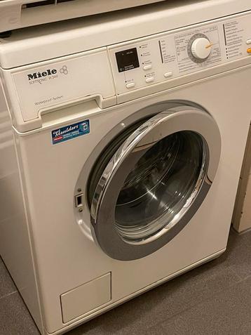 2 Miele droogkast en wasmachine, het appartement moet leeg  beschikbaar voor biedingen