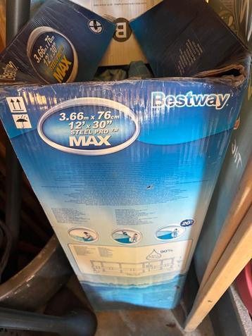 Zwembad Bestway + ladder intex, Ophalen, Gebruikt