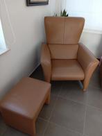 Lederen design zetel met poef, Huis en Inrichting, Zetels | Zetels, Ophalen, Gebruikt, Eenpersoons, Leer