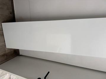2 Design radiator vlak beschikbaar voor biedingen
