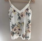 Top à fleurs, Vêtements | Femmes, Tops, Enlèvement, Comme neuf