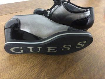 Chaussures guess 38 etc etc 