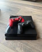 PS4 500 GB 2 controllers games, 500 GB, Enlèvement, Utilisé, Avec 2 manettes