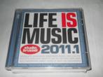 2 CD S - STUDIO BRUSSEL - LIFE IS MUSIC 2011 -1 - NIEUW IN F, Cd's en Dvd's, Pop, Ophalen of Verzenden, Nieuw in verpakking