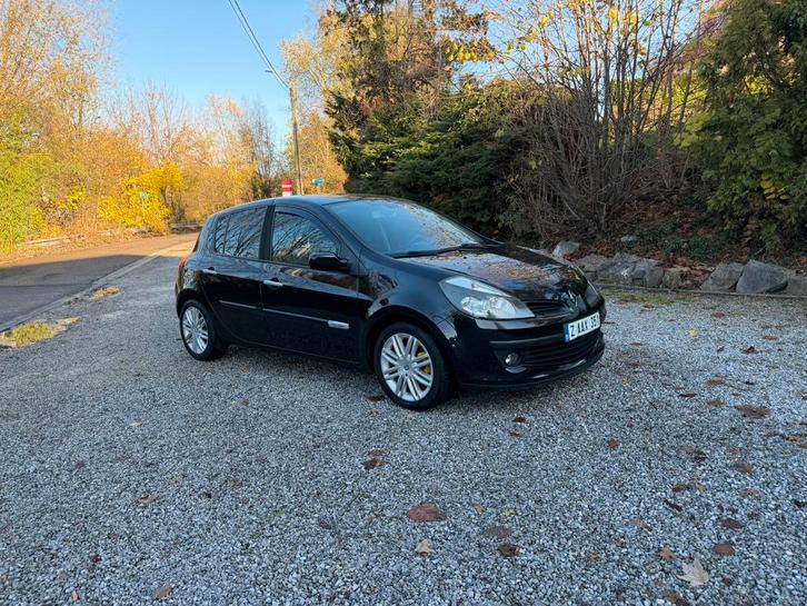 Renautl Clio INITIAL PARIS EURO4 essence, Autos, Renault, Entreprise, Achat, Clio, Essence, Euro 4, Boîte manuelle, Noir, Beige