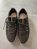 Van Bommel taille 10 (les chaussures sont à peine portées), Vêtements | Hommes, Chaussures, Comme neuf, Baskets, Noir, Van Bommel