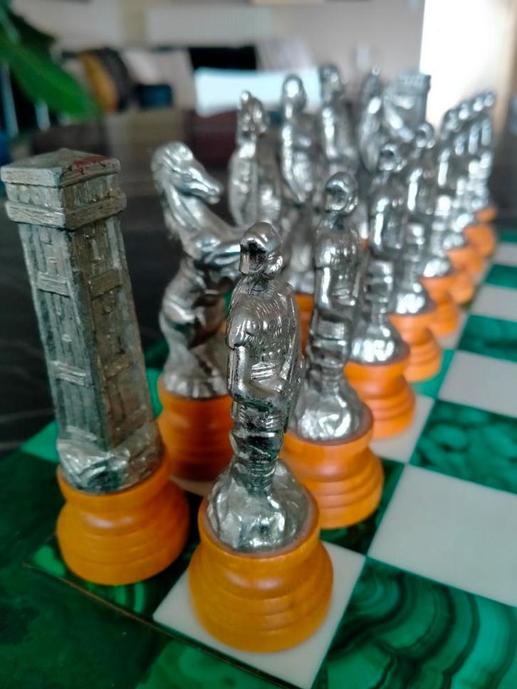 Prachtig schaakspel Romeinen tegen Galliërs ., Hobby en Vrije tijd, Feestartikelen | Verhuur, Ophalen